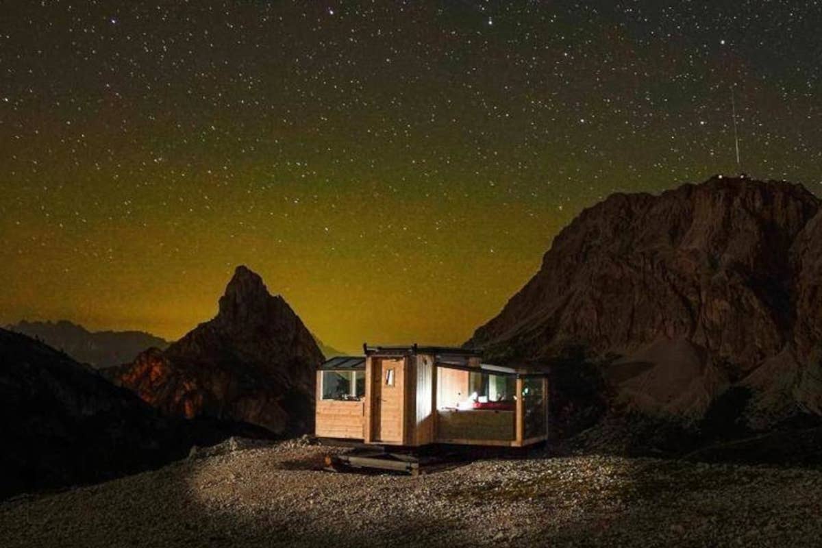 Starlight room sulle Dolomiti: polemica in Veneto, ma il glamping cresce